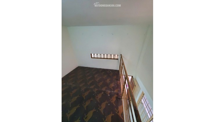 CHO THUÊ PHÒNG TRỌ 1/8 ĐƯỜNG SỐ 10 P.TÂN HƯNG, 22M CHỈ 3TR/TH. LH:0919005798.
